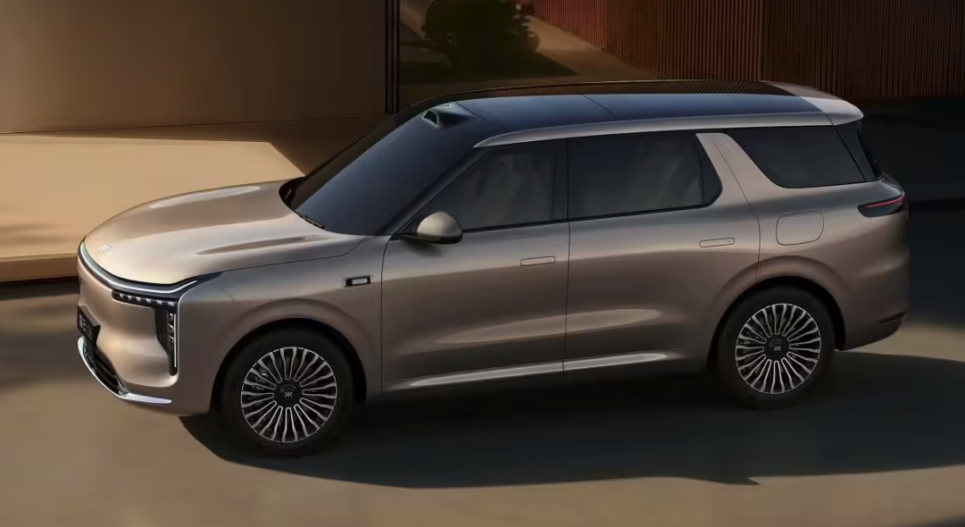 智己LS8预告图发布 搭载线控转向技术 3月正式亮相